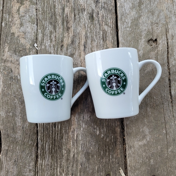 Starbucks Closing Container and coffee Cups - Picture 4 of 5